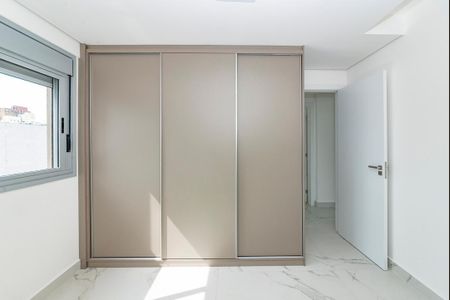 Quarto  de apartamento para alugar com 2 quartos, 61m² em Barro Preto, Belo Horizonte