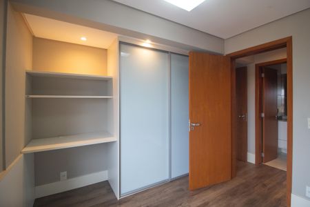 Apartamento à venda com 91m², 2 quartos e 2 vagasquarto