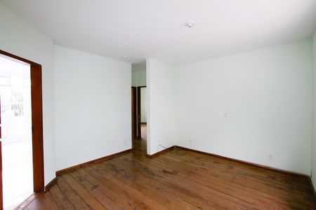 Sala de apartamento para alugar com 2 quartos, 72m² em Alto Caiçaras, Belo Horizonte