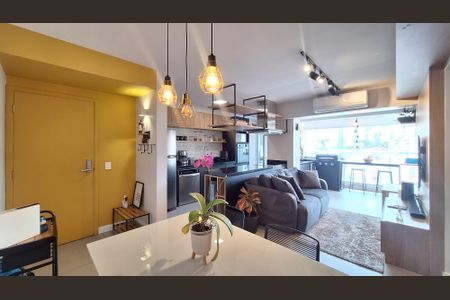 Sala de apartamento para alugar com 2 quartos, 71m² em Pompeia, São Paulo