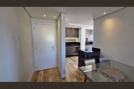 Cozinha de apartamento para alugar com 2 quartos, 52m² em Vila Scarpelli, Santo André