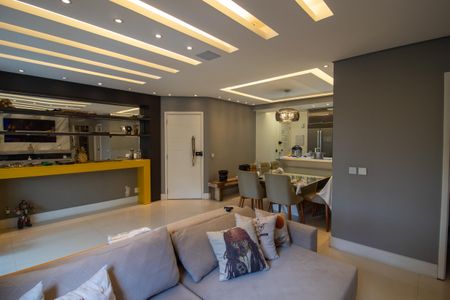 Sala de apartamento para alugar com 2 quartos, 110m² em Conjunto Promorar Raposo Tavares, São Paulo