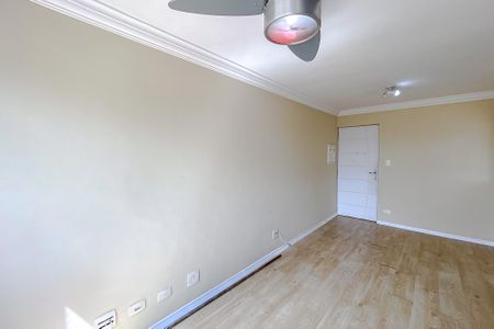 Sala de apartamento à venda com 2 quartos, 55m² em Vila Invernada, São Paulo