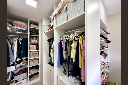 Apartamento para alugar com 86m², 3 quartos e 2 vagasCloset Suíte 2