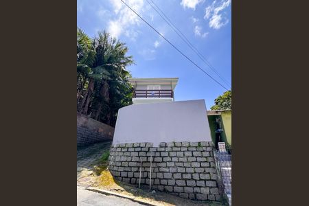 Casa para alugar com 90m², 2 quartos e 1 vagaPlaquinha
