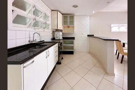 Casa para alugar com 90m², 2 quartos e 1 vagaCozinha