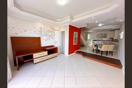 Sala de TV de casa para alugar com 2 quartos, 90m² em Centro, São José