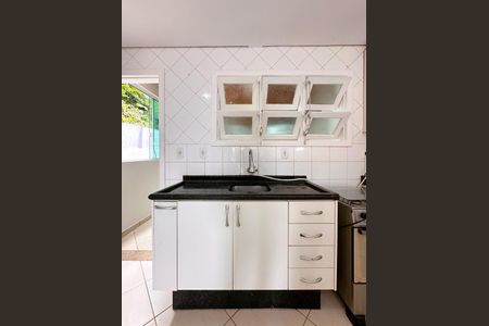 Casa para alugar com 90m², 2 quartos e 1 vagaCozinha