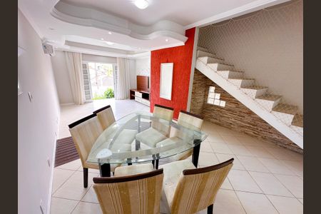 Casa para alugar com 90m², 2 quartos e 1 vagaSala de Jantar