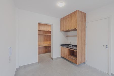 Cozinha de kitnet/studio para alugar com 1 quarto, 28m² em Perdizes, São Paulo