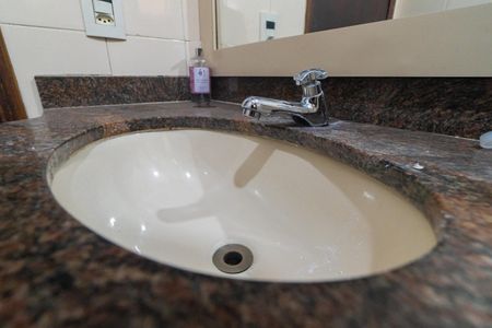 Apartamento à venda com 67m², 2 quartos e 1 vaga Apartamento à venda com 67m², 2 quartos e 1 vagaBanheiro Detalhe