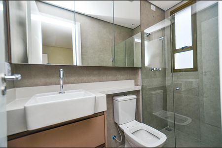 Apartamento à venda com 68m², 2 quartos e 2 vagas Apartamento à venda com 68m², 2 quartos e 2 vagasBanheiro Suite 1