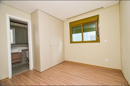 Apartamento à venda com 68m², 2 quartos e 2 vagas Apartamento à venda com 68m², 2 quartos e 2 vagasSuite 1