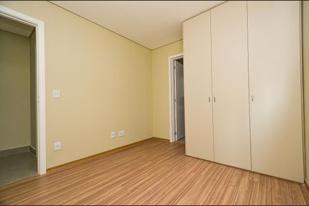 Apartamento à venda com 68m², 2 quartos e 2 vagas Apartamento à venda com 68m², 2 quartos e 2 vagasSuite 1