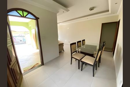 Sala de casa para alugar com 4 quartos, 150m² em Pongelupe, Belo Horizonte
