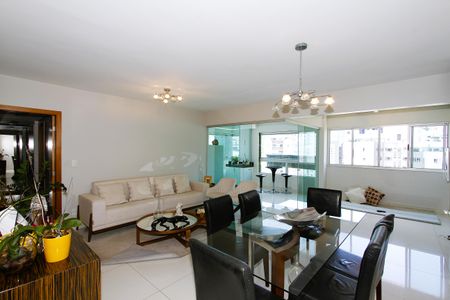 Sala de apartamento à venda com 4 quartos, 140m² em Buritis, Belo Horizonte
