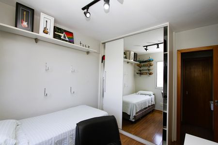 Apartamento à venda com 140m², 4 quartos e 4 vagasQuarto 3 -Semi Suíte