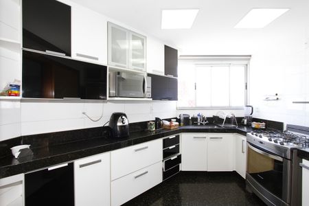 Apartamento à venda com 140m², 4 quartos e 4 vagasCozinha