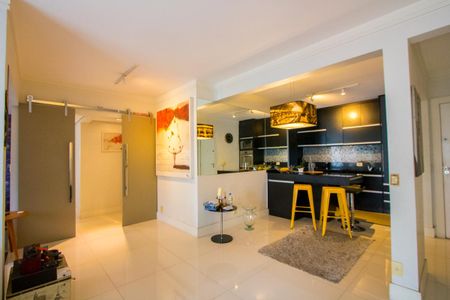 Sala 1 de apartamento à venda com 1 quarto, 92m² em Vila Bastos, Santo André