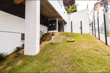 Apartamento para alugar com 66m², 2 quartos e 2 vagasEntrada