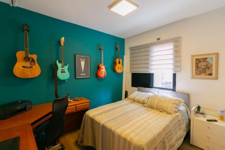 Apartamento à venda com 130m², 3 quartos e 2 vagasQuarto 2