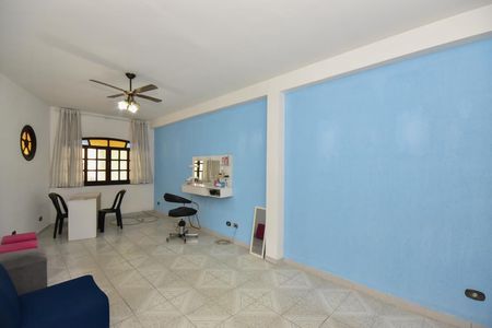 Sala de casa à venda com 3 quartos, 201m² em Jardim Maria Rosa, Taboão da Serra