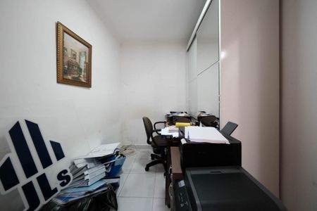 Casa à venda com 102m², 3 quartos e 2 vagasQuarto 2