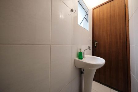 Casa à venda com 102m², 3 quartos e 2 vagasLavabo