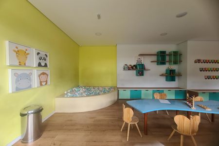 Apartamento à venda com 80m², 2 quartos e 1 vaga Apartamento à venda com 80m², 2 quartos e 1 vagaBrinquedoteca