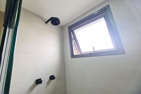 Apartamento à venda com 80m², 2 quartos e 1 vaga Apartamento à venda com 80m², 2 quartos e 1 vagaBanheiro da Suíte