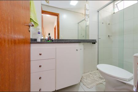 Apartamento para alugar com 150m², 3 quartos e 2 vagasBanheiro social 1