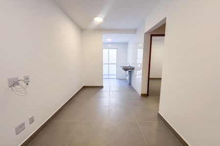 Apartamento para alugar com 2 quartos, 50m² em Vila Paulo Silas, São Paulo