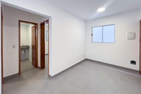 Apartamento para alugar com 2 quartos, 50m² em Vila Paulo Silas, São Paulo