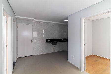 Sala de apartamento para alugar com 2 quartos, 35m² em Fazenda da Juta, São Paulo