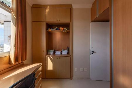 Apartamento à venda com 89m², 3 quartos e 2 vagasEscritório