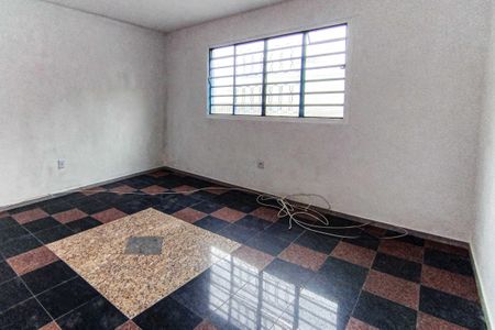 Casa para alugar com 2 quartos, 100m² em Parque Tomas Saraiva, São Paulo