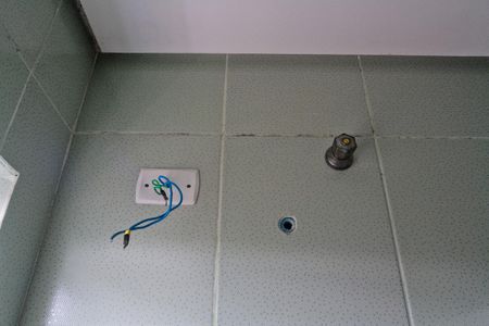 Banheiro de casa para alugar com 1 quarto, 40m² em Vila Boacava, São Paulo