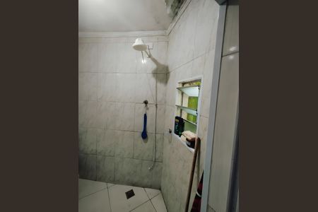 Banheiro de casa para alugar com 1 quarto, 40m² em Penha de França, São Paulo