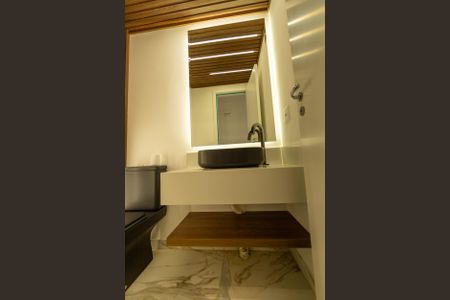 Apartamento para alugar com 85m², 2 quartos e 2 vagas Apartamento para alugar com 85m², 2 quartos e 2 vagasBanheiro social