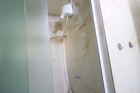 Banheiro de apartamento para alugar com 2 quartos, 64m² em Jaguaribe, Osasco