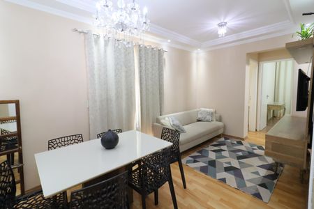 Sala de apartamento para alugar com 2 quartos, 64m² em Jaguaribe, Osasco