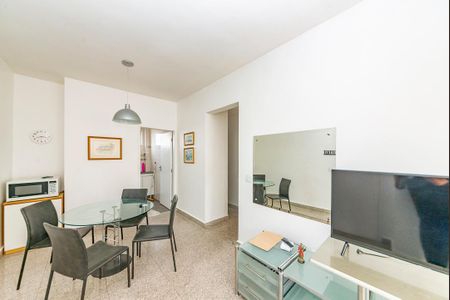 Sala de apartamento para alugar com 3 quartos, 75m² em Alto Barroca, Belo Horizonte