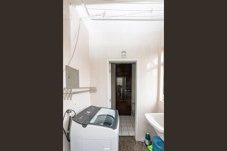 Apartamento para alugar com 75m², 3 quartos e 1 vagaÁrea de Serviço