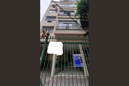 Apartamento para alugar com 70m², 2 quartos e sem vagaFachada