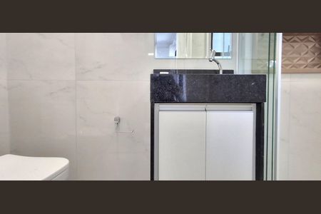 Banheiro  de apartamento para alugar com 1 quarto, 30m² em Centro, Florianópolis