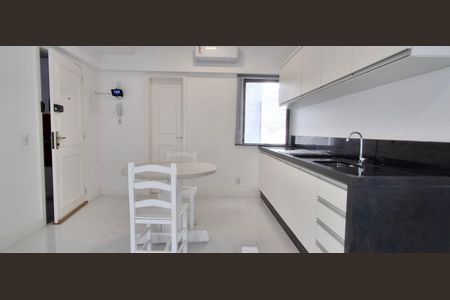 Apartamento para alugar com 31m², 1 quarto e sem vaga Apartamento para alugar com 31m², 1 quarto e sem vagaBanheiro
