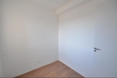 Quarto 2 de apartamento para alugar com 2 quartos, 33m² em Parque Novo Mundo, São Paulo