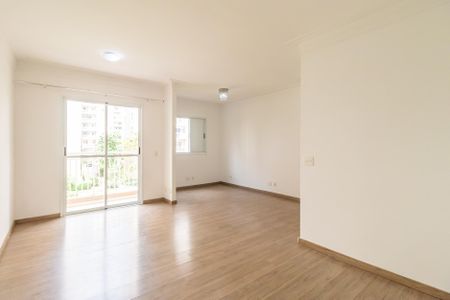 Sala de apartamento para alugar com 2 quartos, 68m² em Jardim Tupanci, Barueri