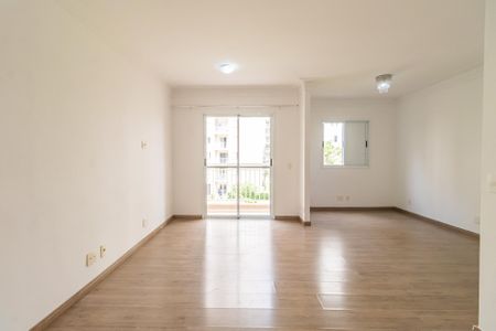 Sala de apartamento para alugar com 2 quartos, 68m² em Jardim Tupanci, Barueri