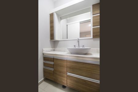 Apartamento para alugar com 40m², 1 quarto e 1 vaga Apartamento para alugar com 40m², 1 quarto e 1 vagaBanheiro da Suíte